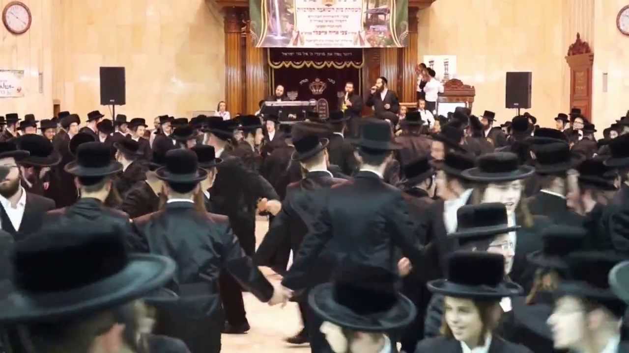 Simchas Beis HaShoeva at Biala - Sukkos 5774 | שמחת בית השואבה בביאלה - סוכות