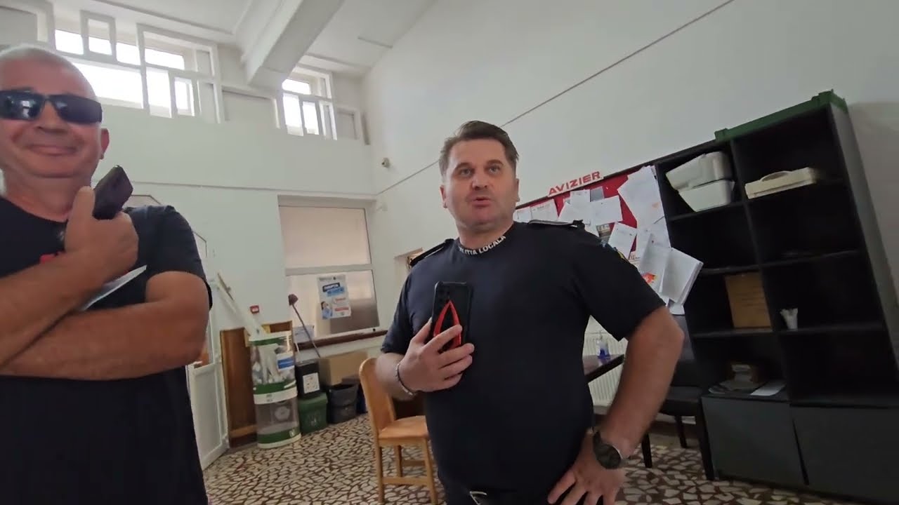 Au fugit cu toții,  șef de politie sancționat in Beius)) Polițiști Locali fugari și inutili?