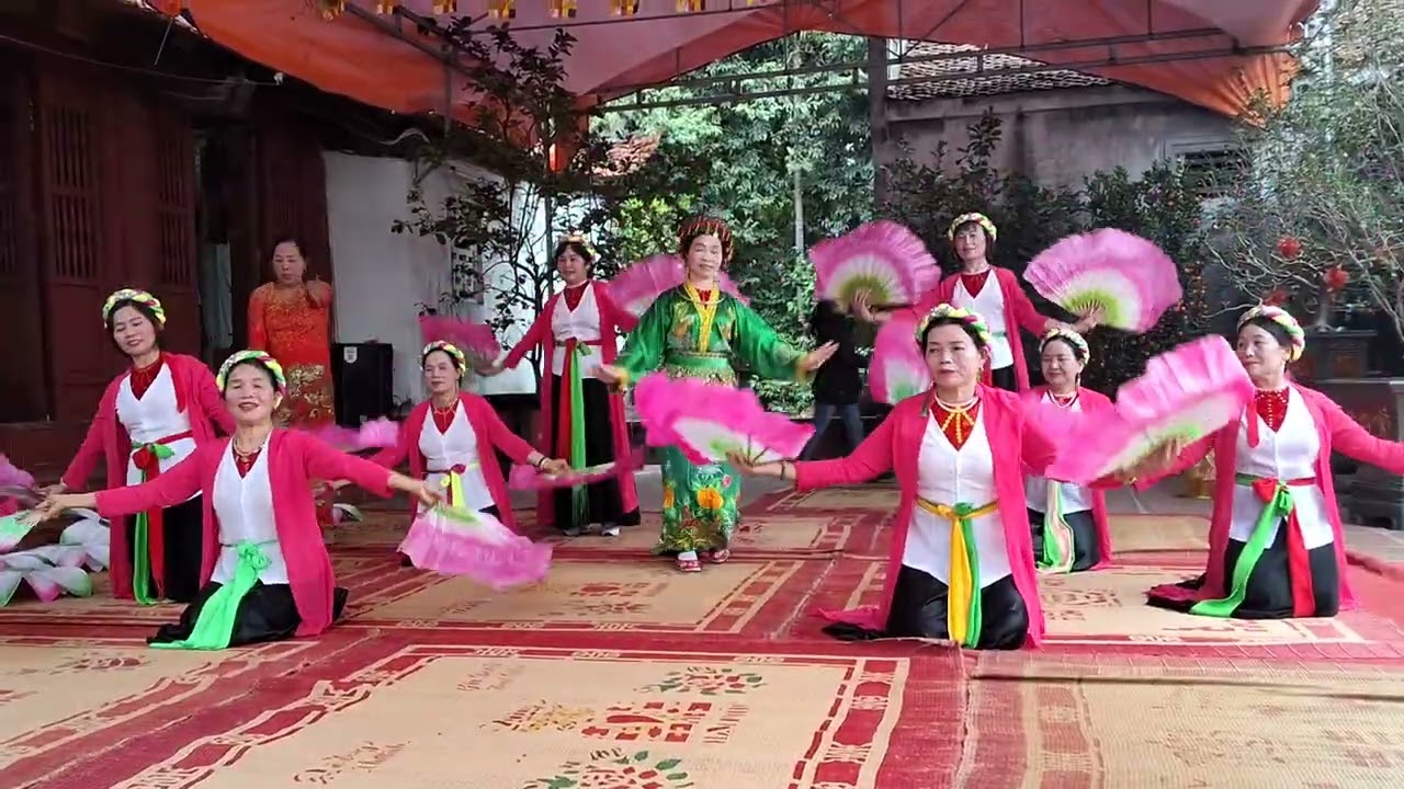 VN Ngô Nội múa Văn Cô Đôi Thượng ngàn