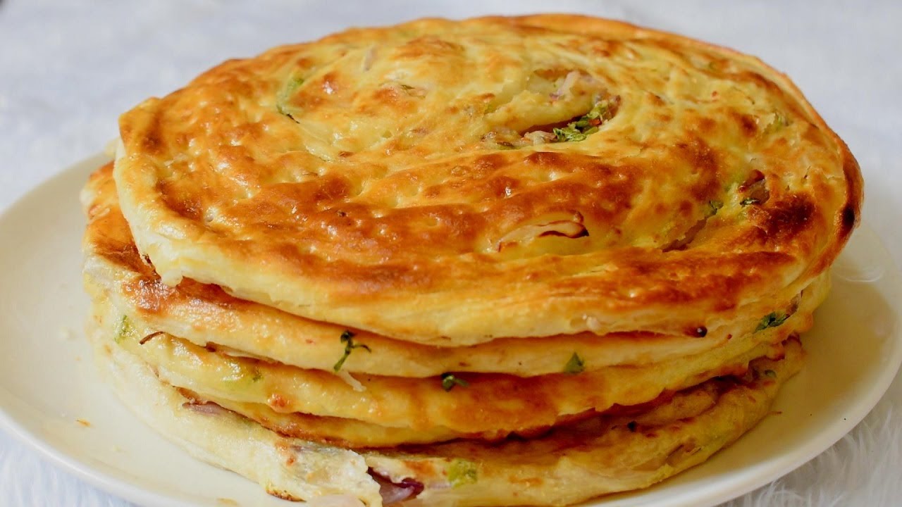 Mazedar Lachedar Pyaz Naan on Tawa👌👌 II Without oven❤ II Tawe per Afghani  pyazi naan banayen