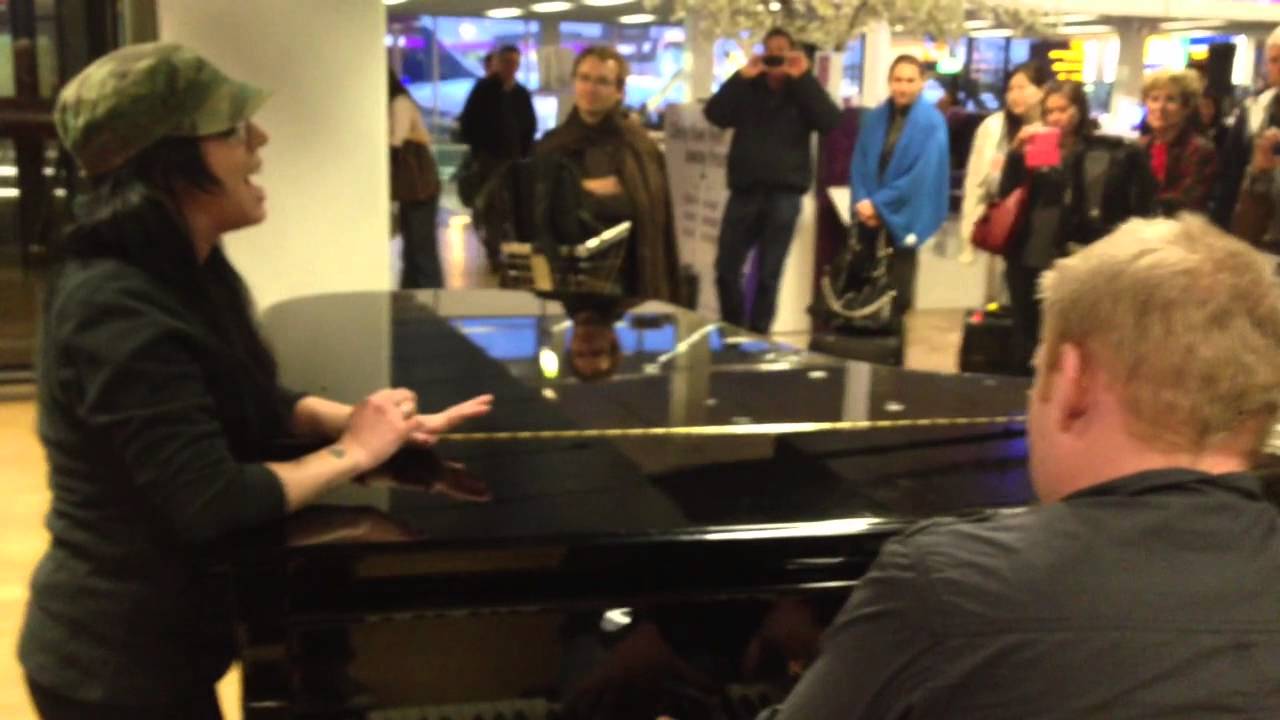 Kat Perkins Sings 