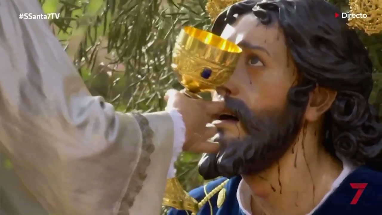 SANTO ENTIERRO GRANDE EN LA CAMPANA SABADO SANTO SEMANA SANTA SEVILLA 2023