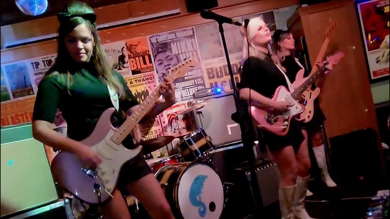 The Surfrajettes (live) - Tip Top Deluxe (Grand Rapids, MI) - October 22, 2023