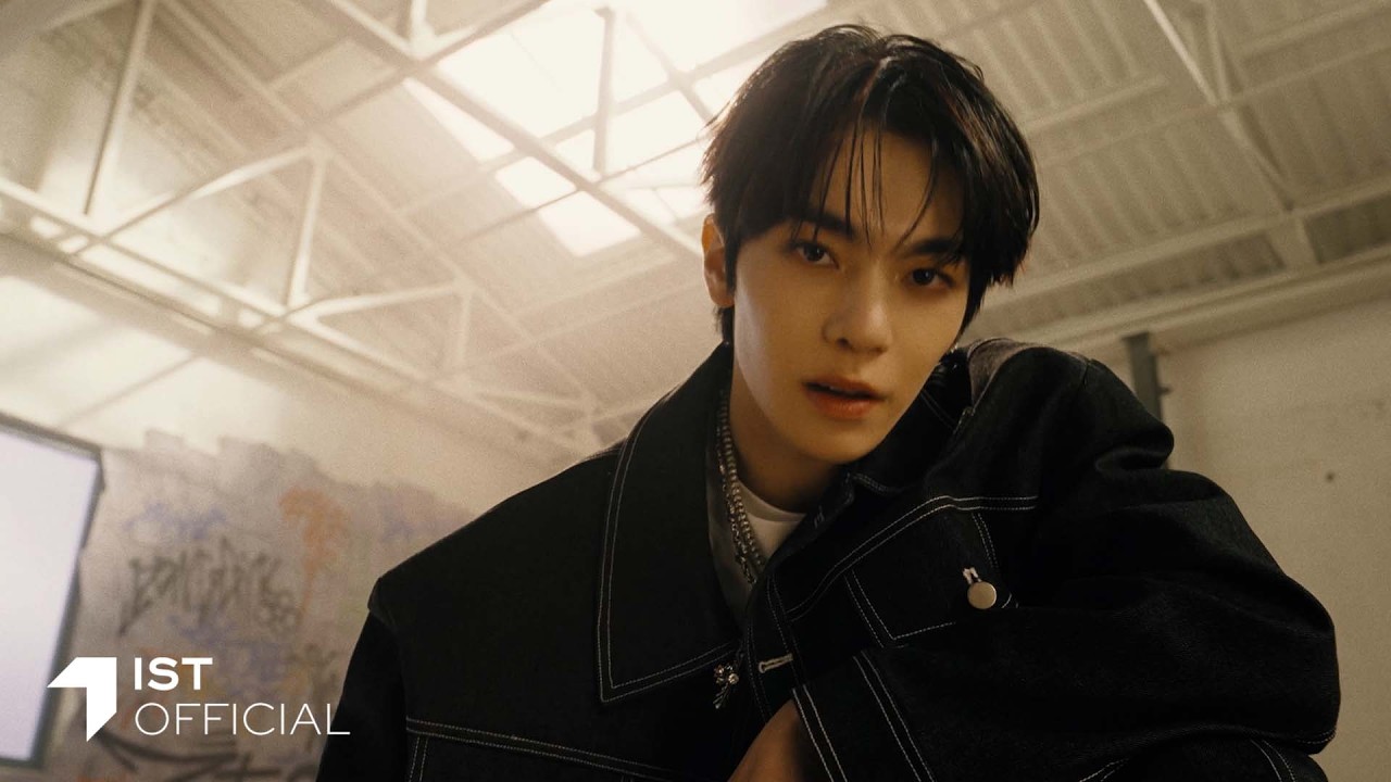 TUNEXX 1ST MINI ALBUM [SET BY US ONLY] US ONLY Mood Film : We&rsquo;re Set By Us Only