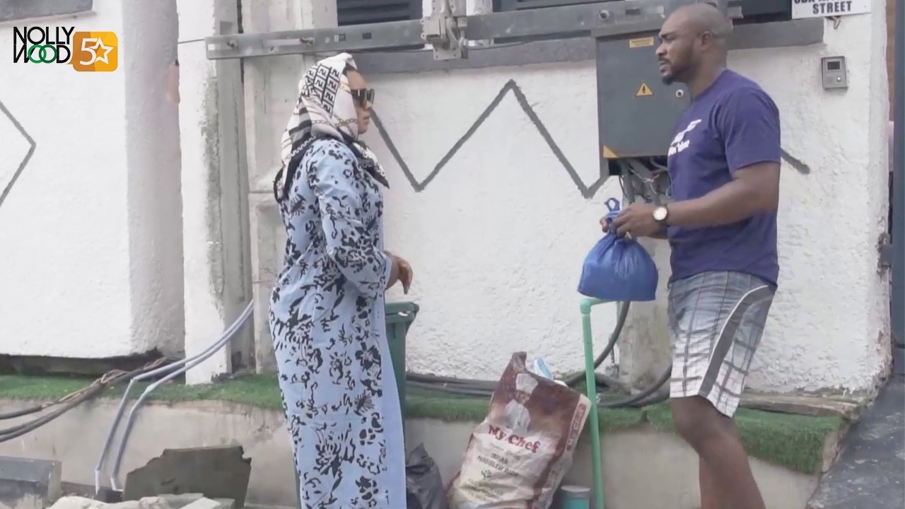 Billionaire Man Pretends To Be A Common Errand Boy Just To Find True Love - Nigerian Movies