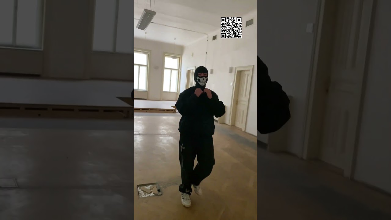 Nejlep&scaron;&iacute; Momentky z Pražsk&yacute;ch brikul&iacute; 😲 #shorts  #funny