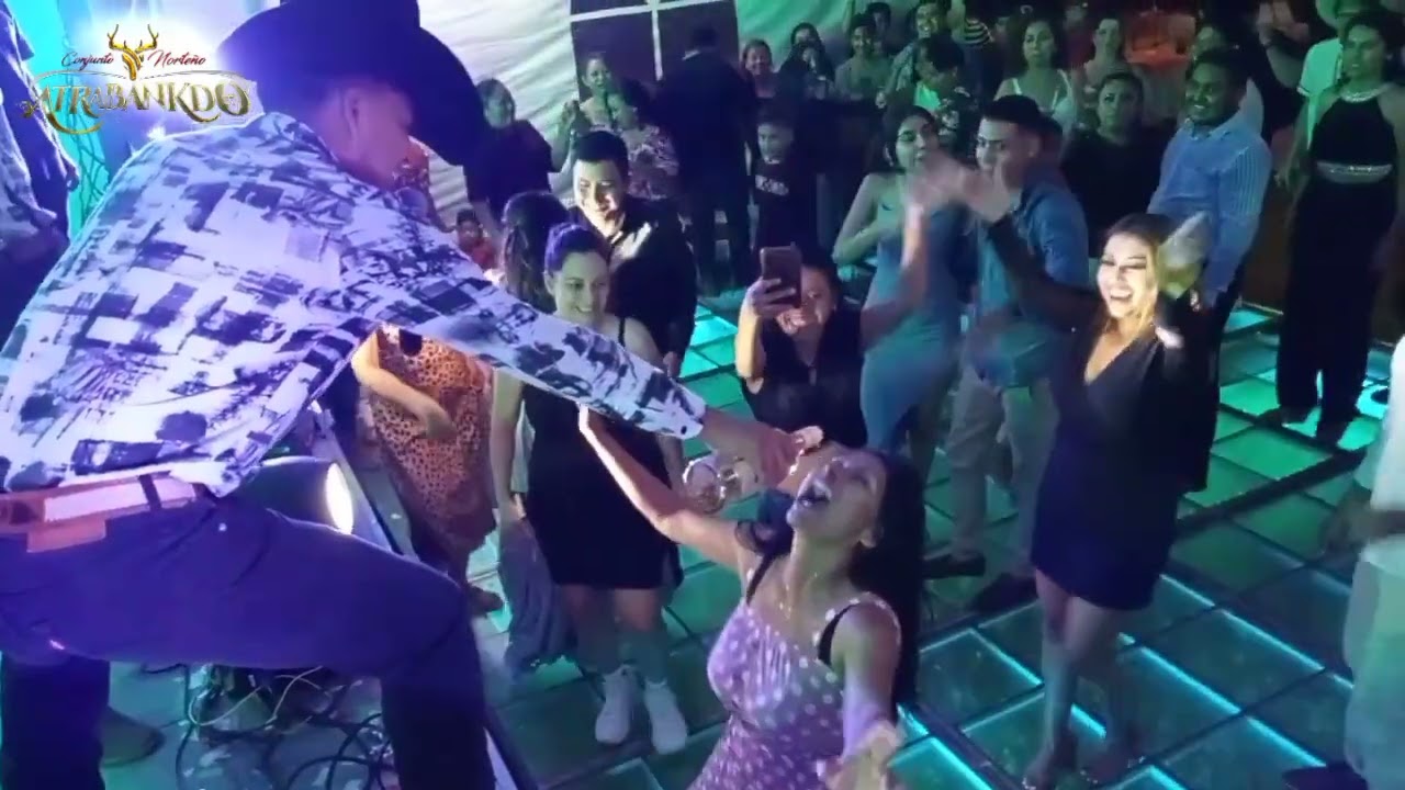 La Iguanita / Conjunto Norte&ntilde;o AtrabanKdo - Topic / Jaloxtoc Morelos 🎷🪗🤠🦎💃🕺