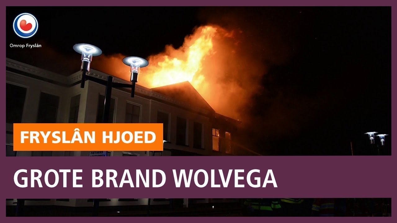 REPO: Grote brand in oude gemeentehuis Wolvega