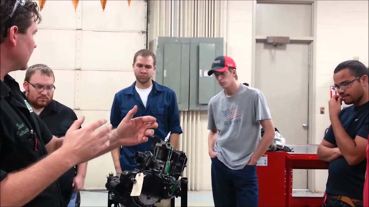 2 Stroke Engine Disassembly   Crankcase Pressure Test Leak Points   10 21 14