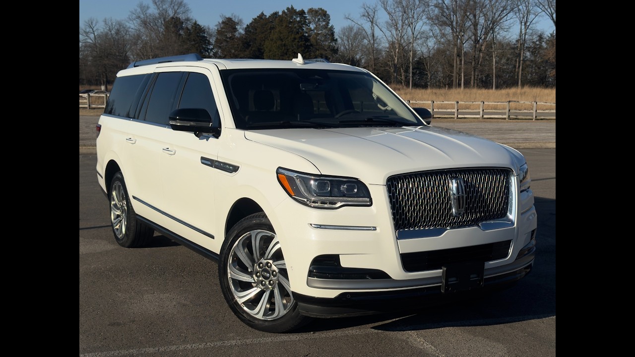 2024 Lincoln Navigator L Reserve at Auto Pro Nashville