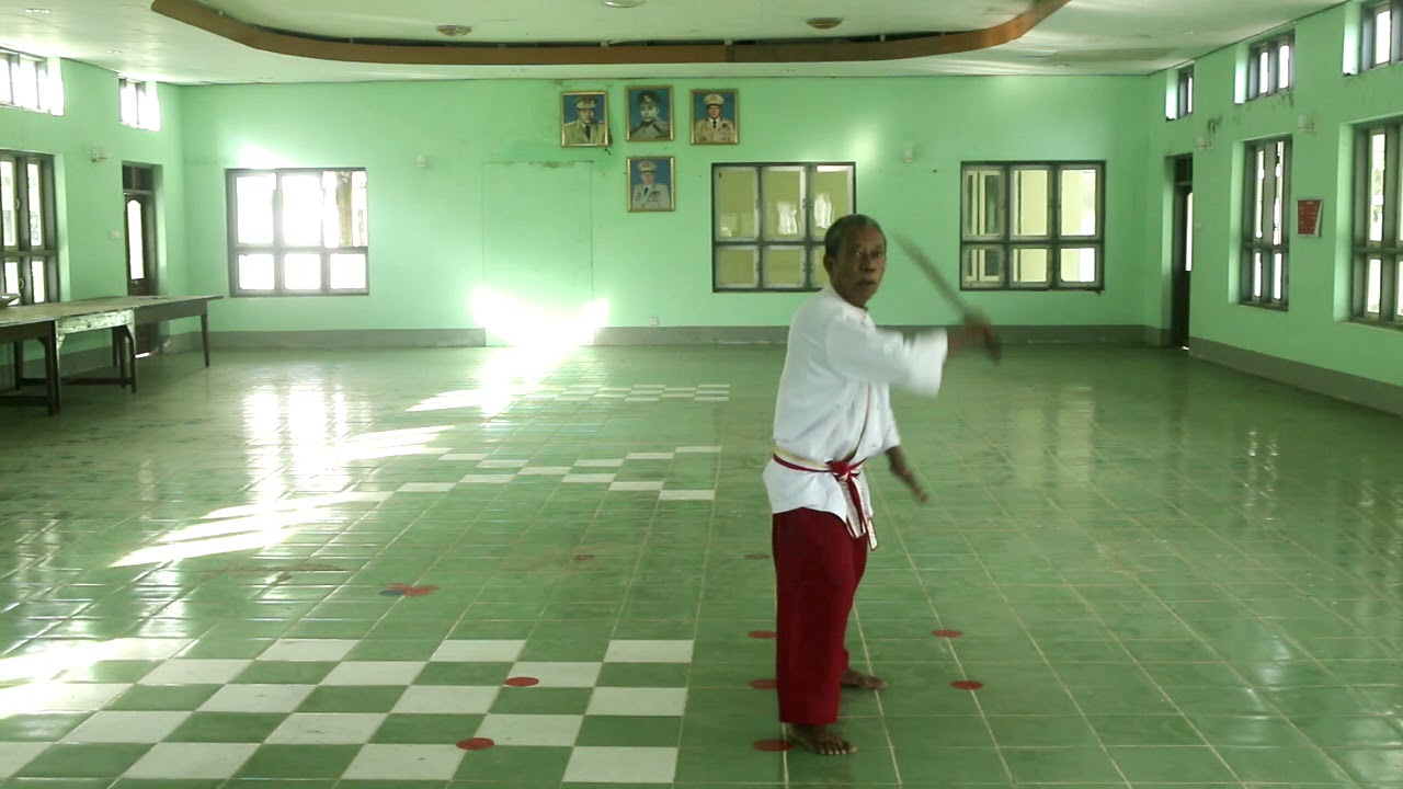 Thaing Byaung Byan _ Single Sword Basic _ By Grand Master Oo Hla Myaing