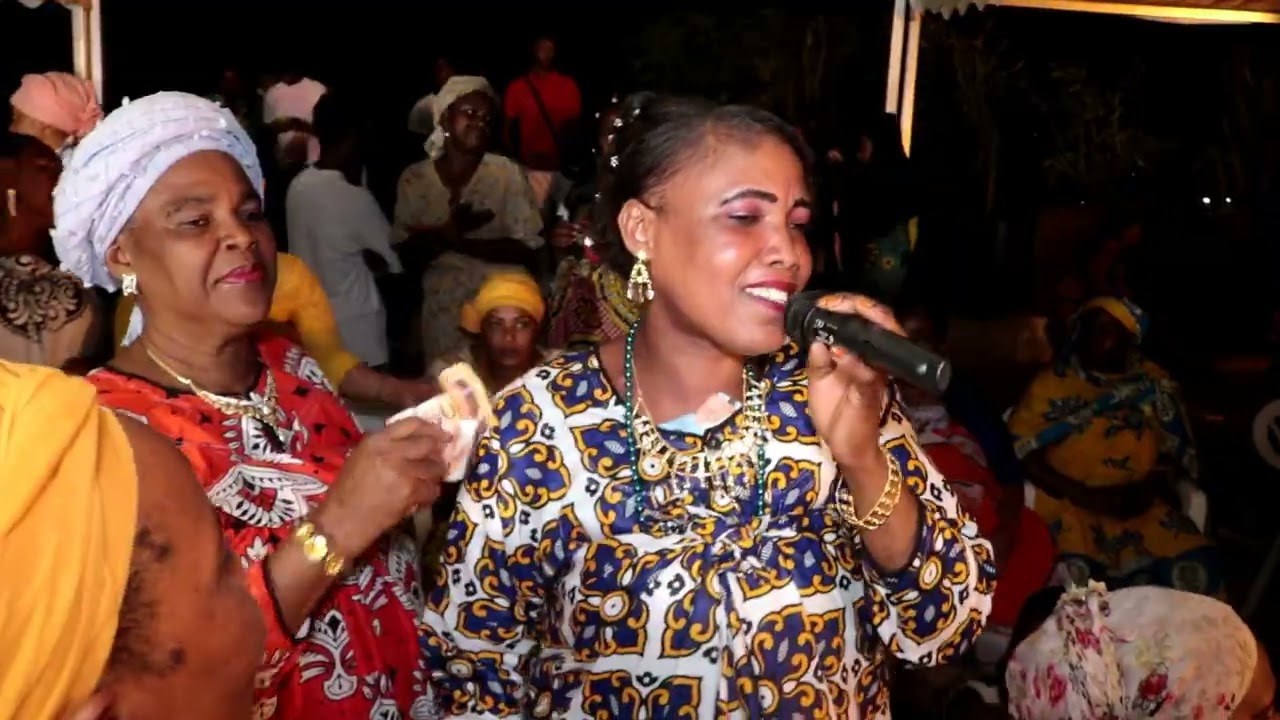 Kay Mr Abacar et Mme Asimina Mtsapere  Sima Anjouan