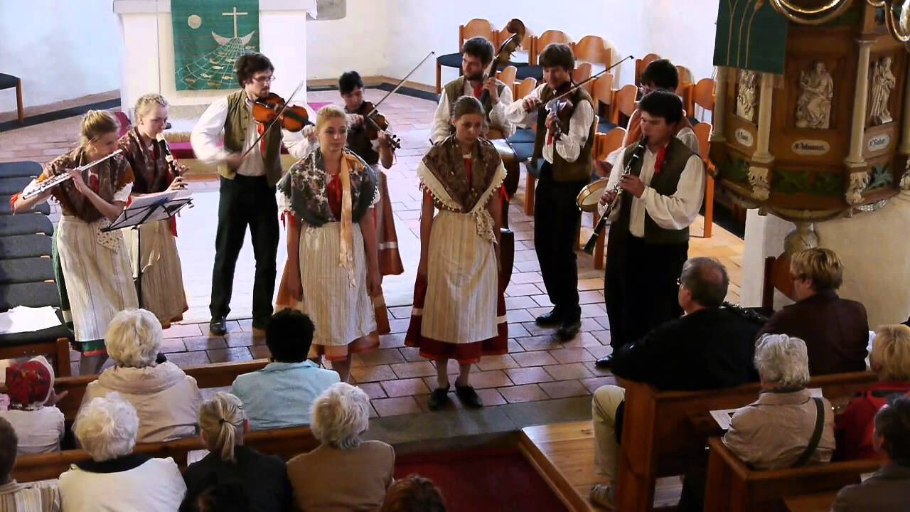 Lidová muzika  z Chrástu - Naše zvony pěkně znějí - 2. part