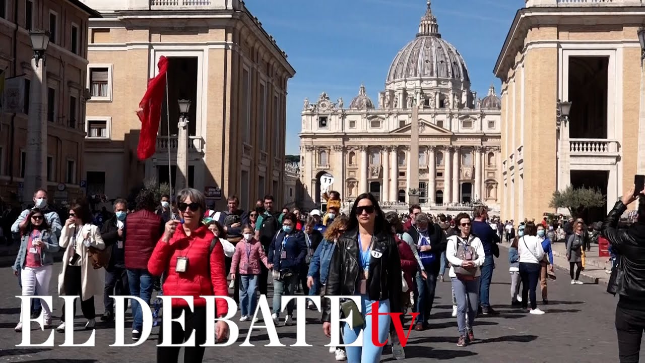 Las calles de Roma se llenan de turistas por Semana Santa