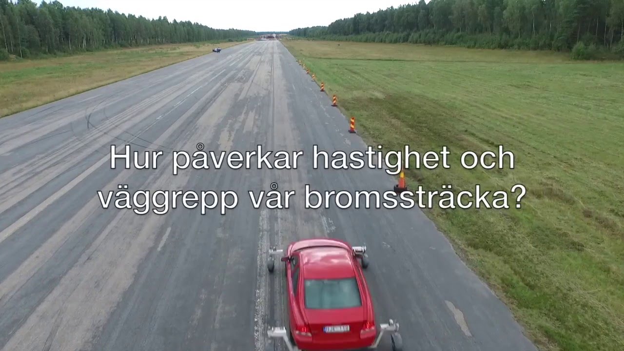 Riskutbildning med Skid Car p&aring; V&auml;xj&ouml; Trafik&ouml;vningsplats