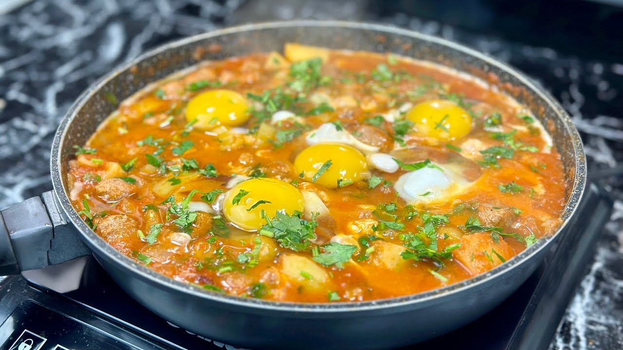 Avec quelques merguez, faites cette délicieuse recette express à la poêle 🍳