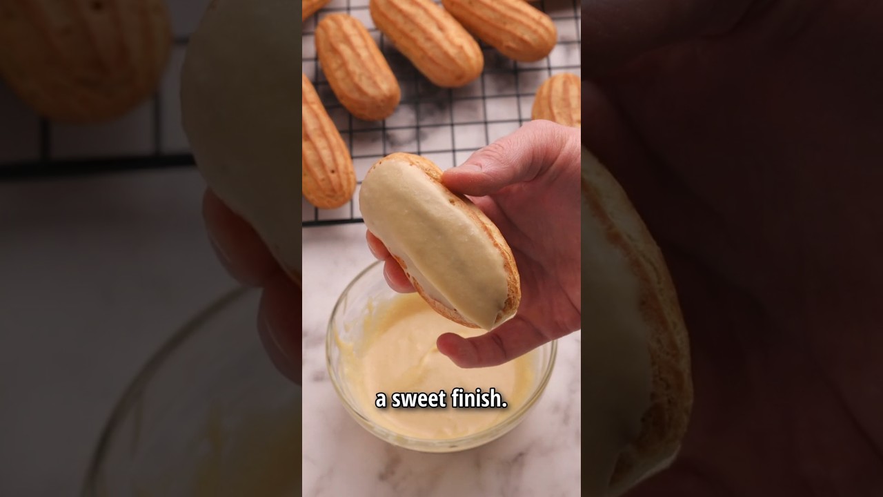 5-Minute Sweet Maple Glaze for Your Baked Goods #maplesyrup #glaze #recipeshorts