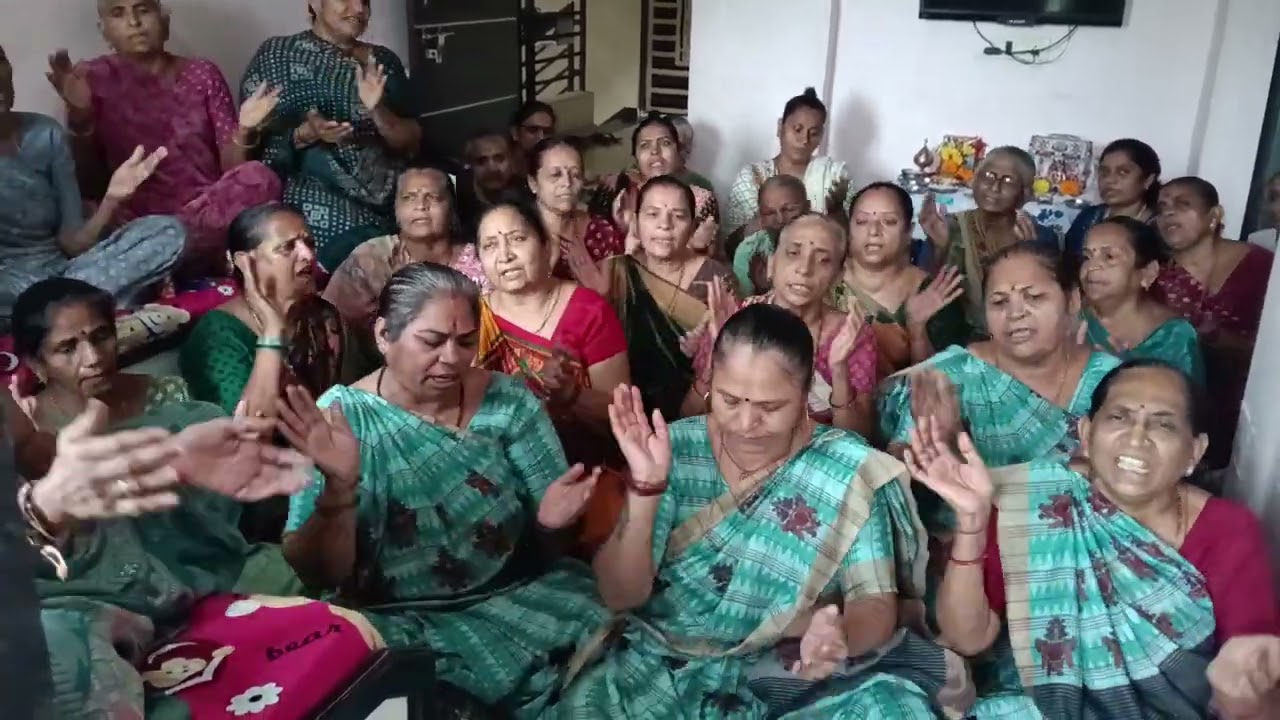 આ કિર્તન એકવાર સાંભળો 👌👌👌 જન્માષ્ટમી નિમિત્તે ખુબ સરસ એકદમ નવુ...પારુલ બેન (લખેલુ છે)