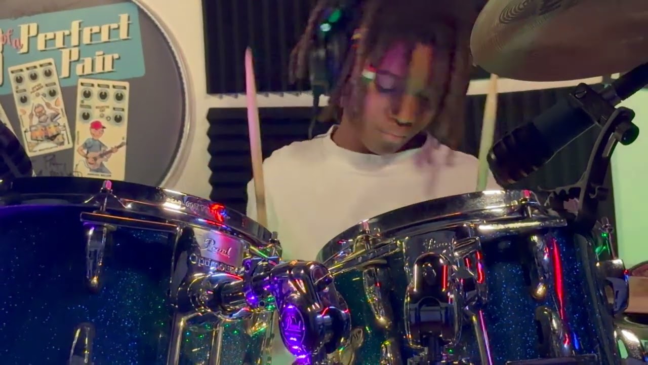 Red Baron - Billy Cobham - Enzo Ursino Drum Cover ( Sound and Lights) EnzoDrummerBoy