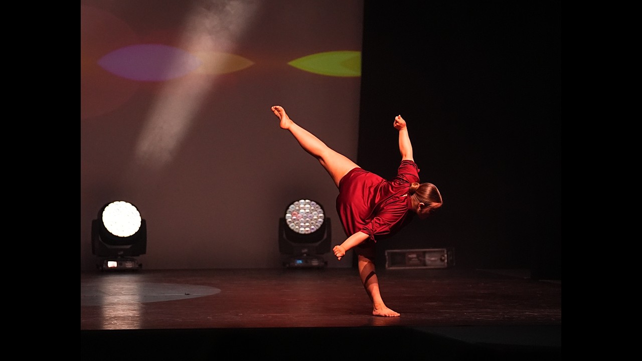 The Company at BElevé - Red | Elise Schriner
