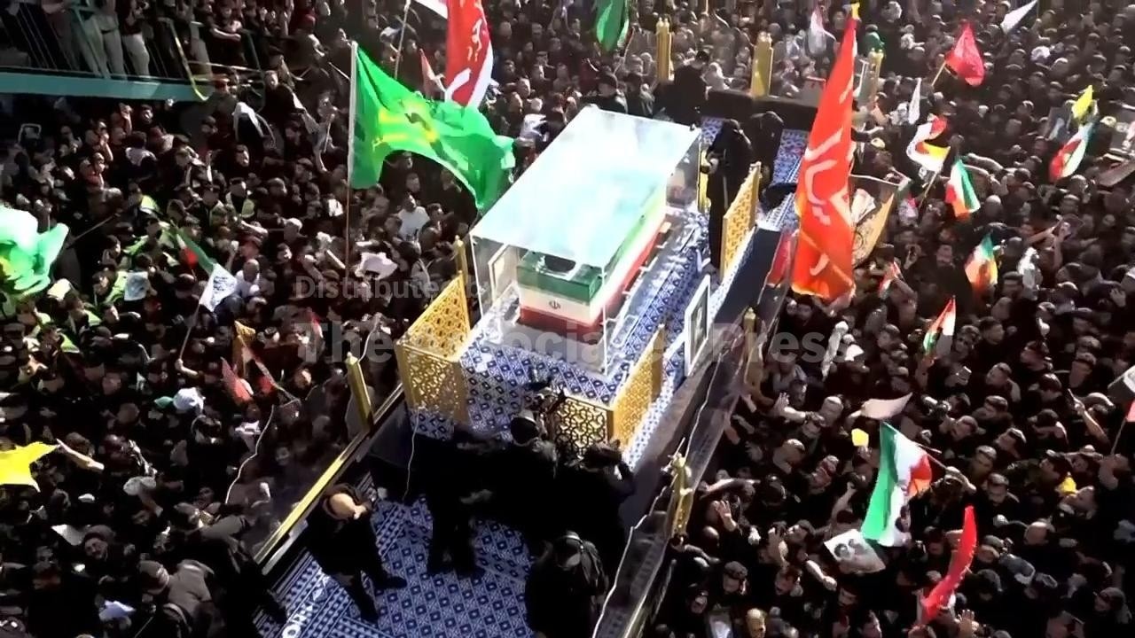 Mourners bid farewell to Khamenei at funeral procession in Iraq's Najaf