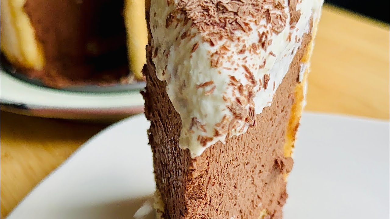 No-Bake Chocolate Charlotte – Light and Impressive Dessert!
