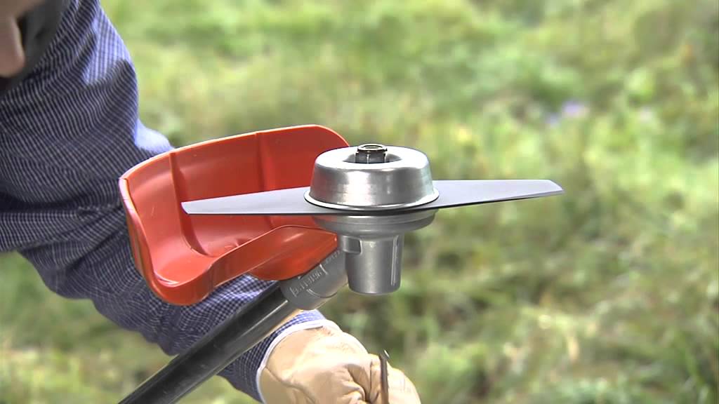 STIHL - Aprende a montar el disco cortahierbas de 230 mm