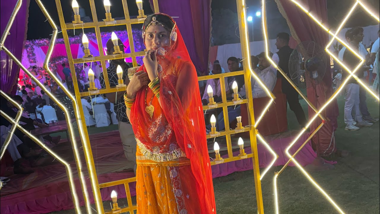 Kritika chaudhary  is live