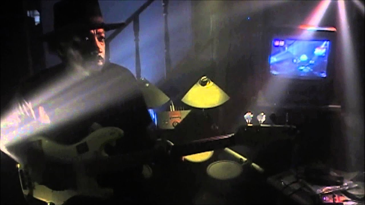 Tones On Tail - Shakes - Glenn Campling bass lines