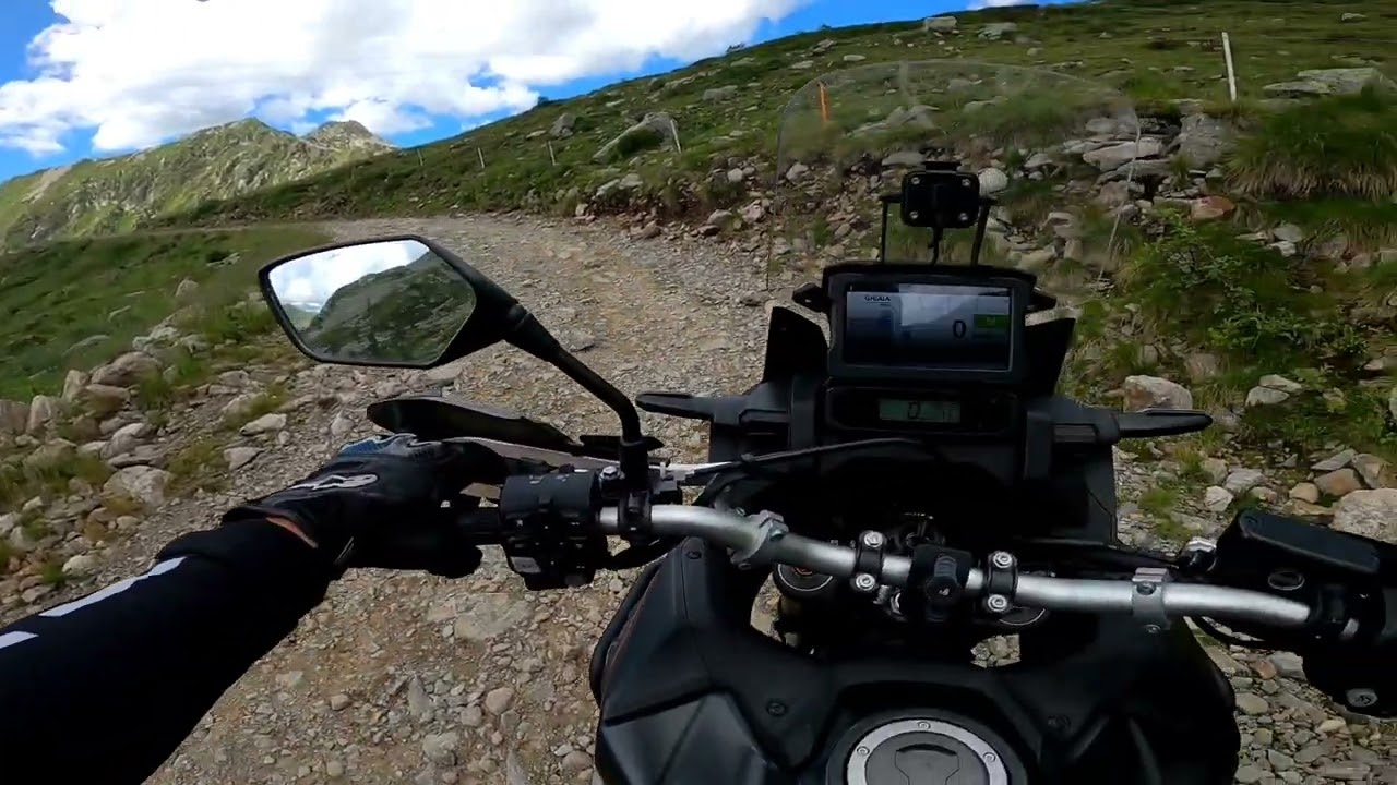 Passo Dordona in moto. Può la CRF 1100 portarmi alla fine di questo percorso?