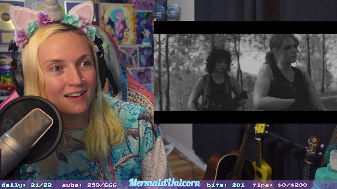 December 8 - music media share monday📺reacting to your vids from !discord ✨️
