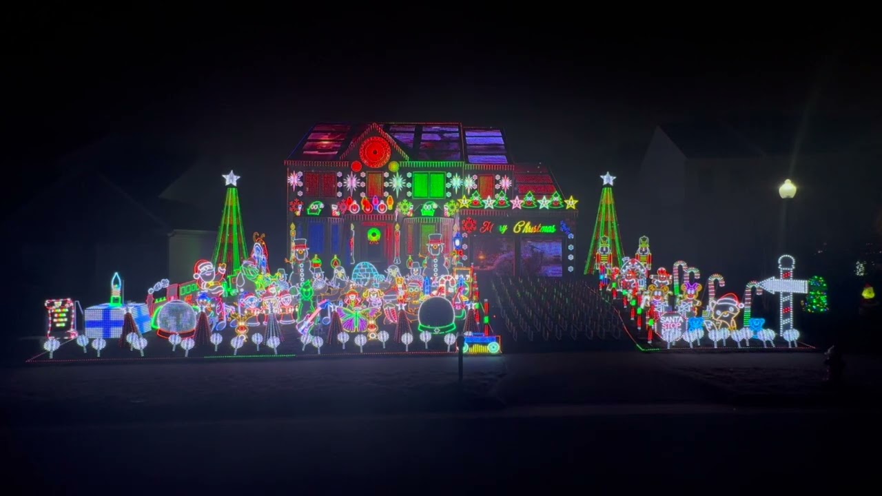 2025 Christmas Light Show - What's This?