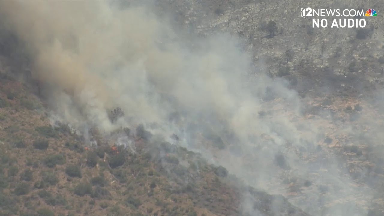 Woodbury Fire in Arizona's Superstition Mountains grows