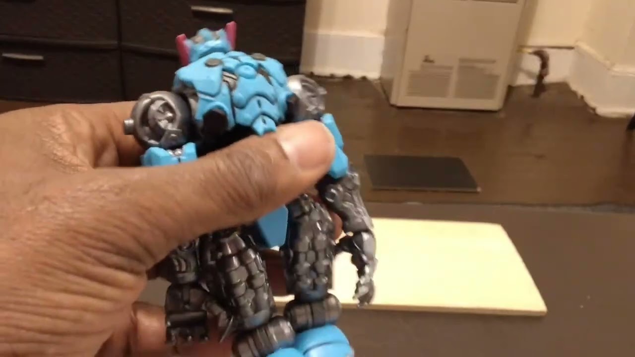 MR. BEAST PLATIUM SERIES PANTHER BATTLE TITAN