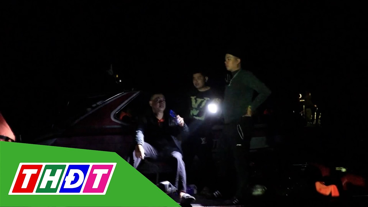 Tìm thấy nạn nhân đầu tiên trong vụ lật tàu ở Hồ Thác Bà | THDT