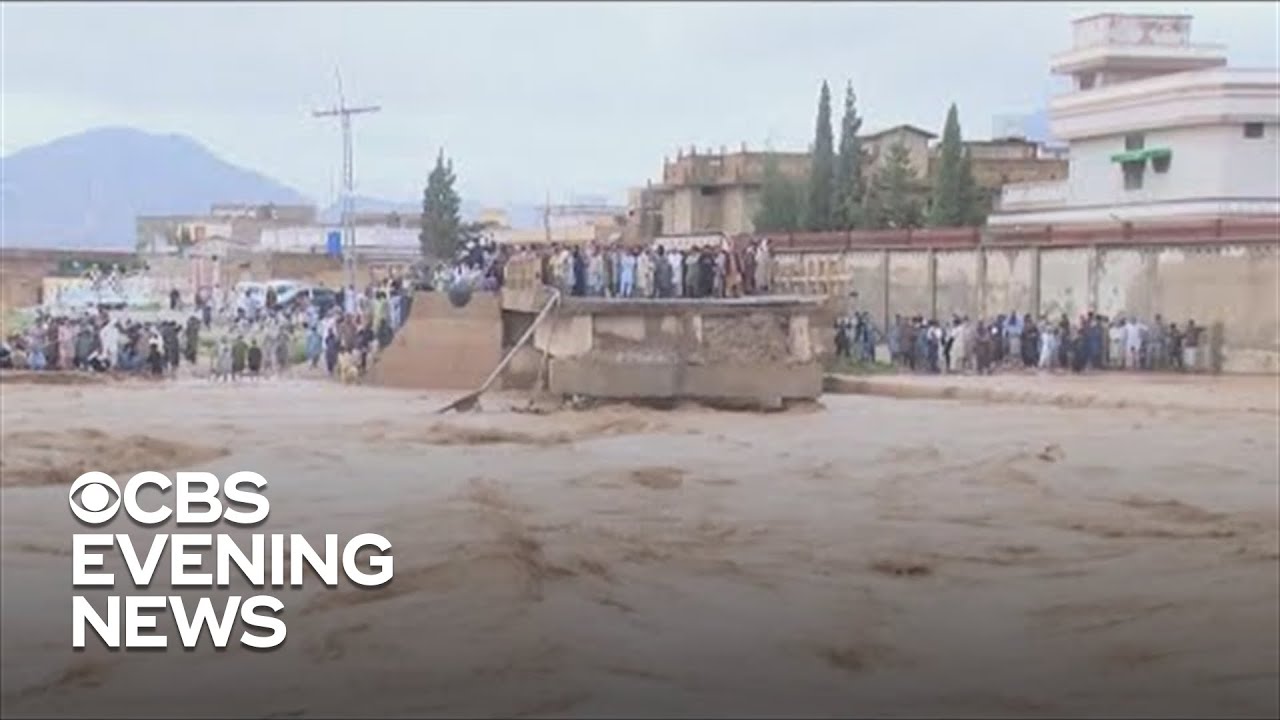 Pakistan flooding death toll tops 1,000