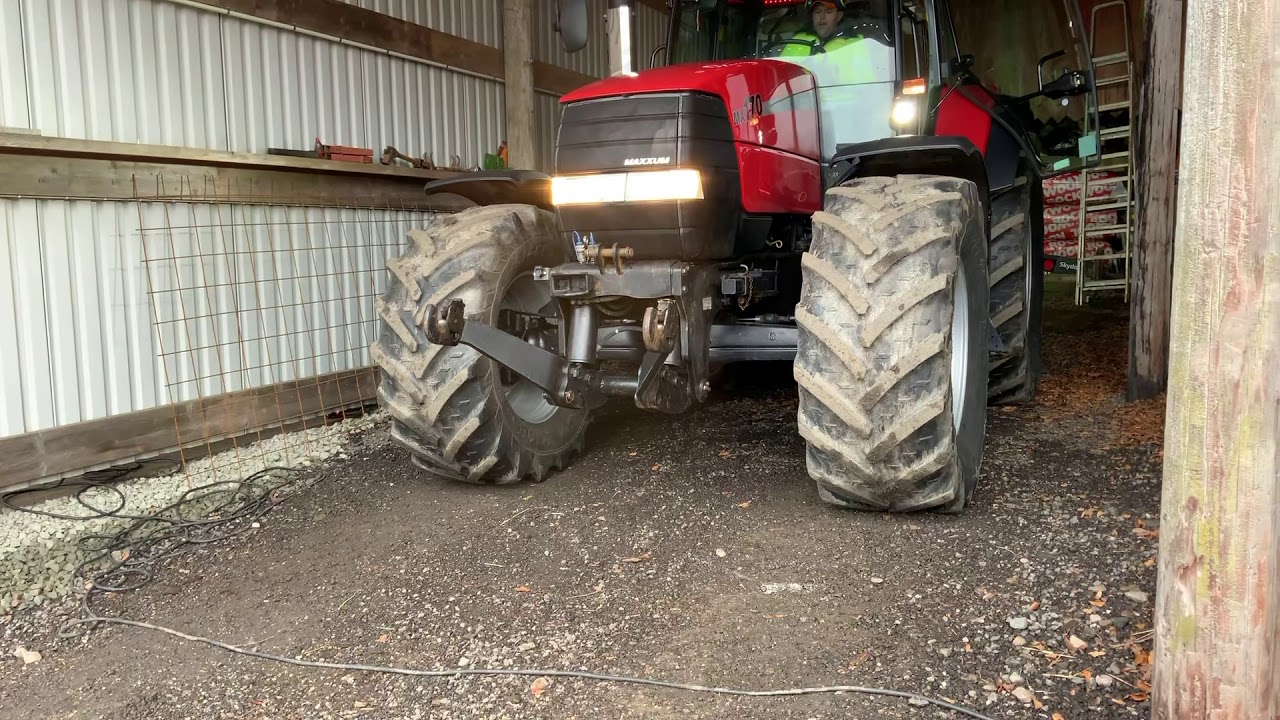 K&ouml;p traktor Case IH Maxim MX170 med frontlyft p&aring; Klaravik