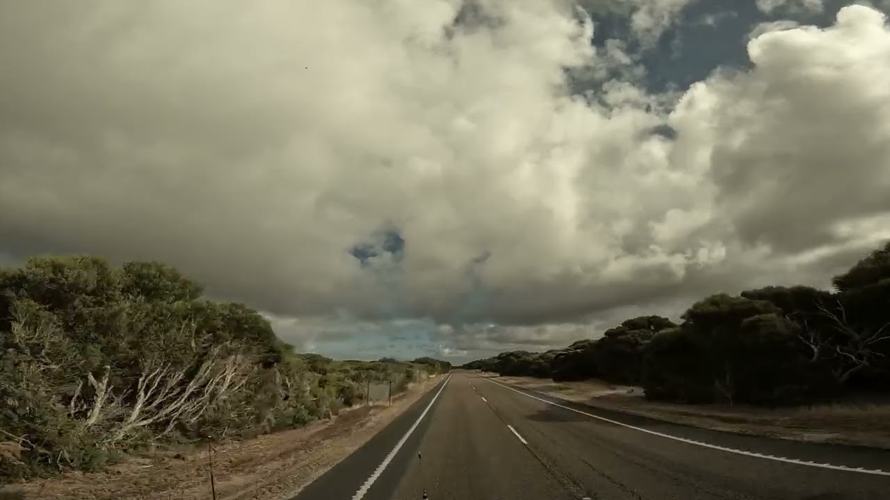 Video 995 Old Coorong Road T/O on the Princess Highway to Salt Lake and turn off to the Loop Road