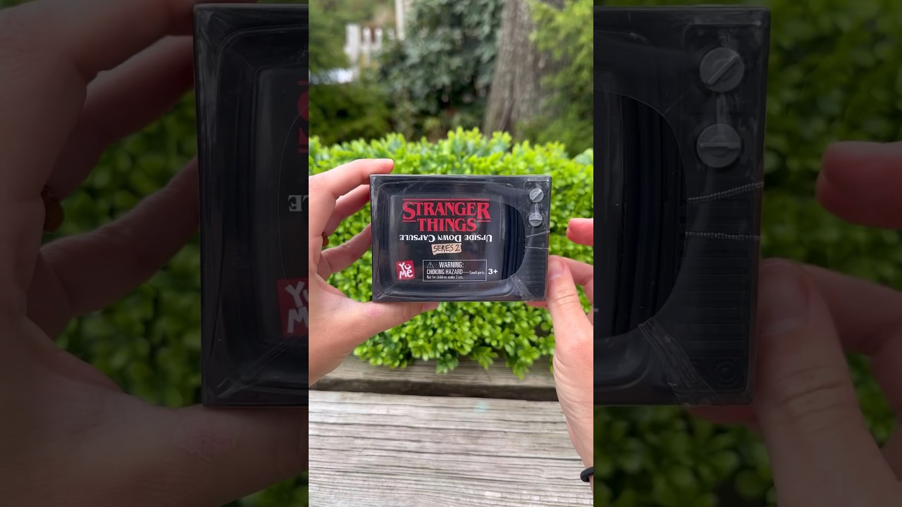 Stranger Things Upside Down Capsule Series 2 asmr unboxing 🌊 🕶️ #strangerthings #asmr #miniature