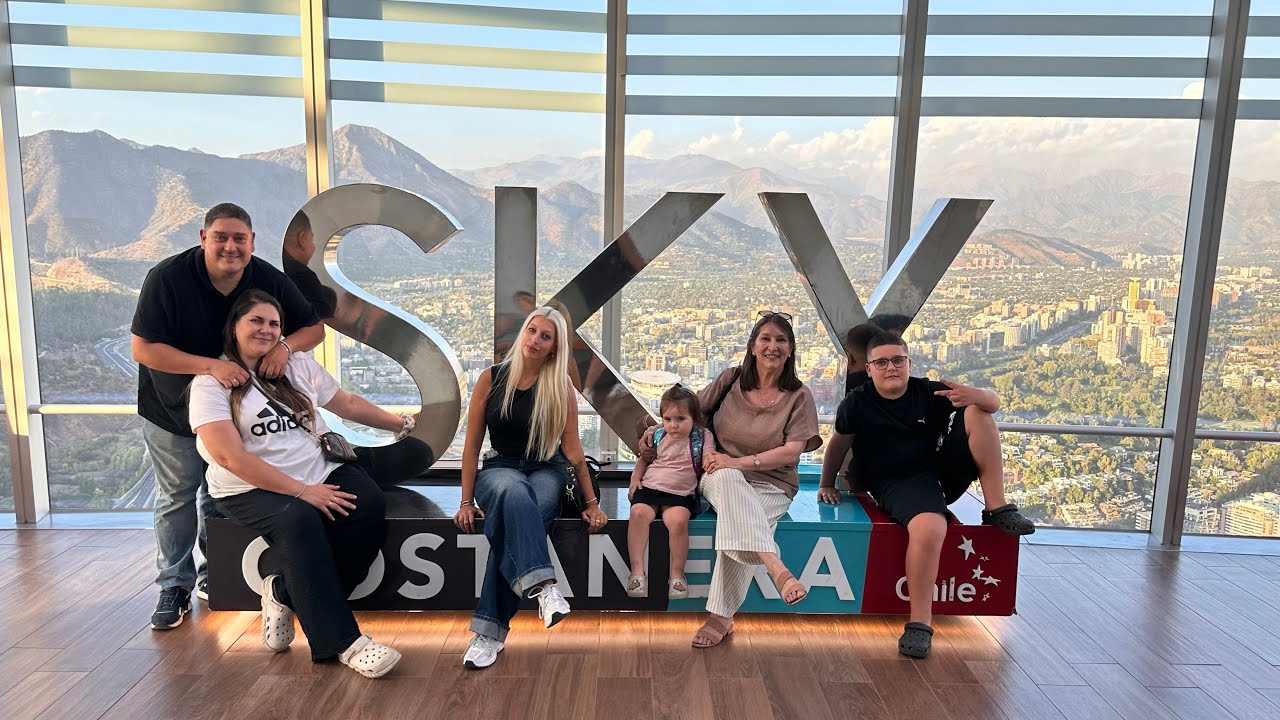 Chile 🇨🇱  Edificio SKY Santiago de Chile . Panorámico  piso 62 . HERMOSO 