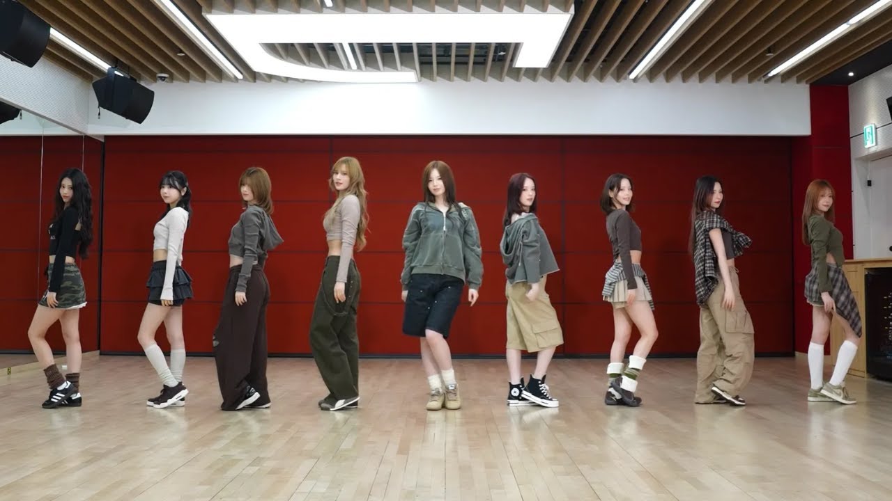 NiziU - 'LOVE LINE' Dance Practice [MIRRORED]