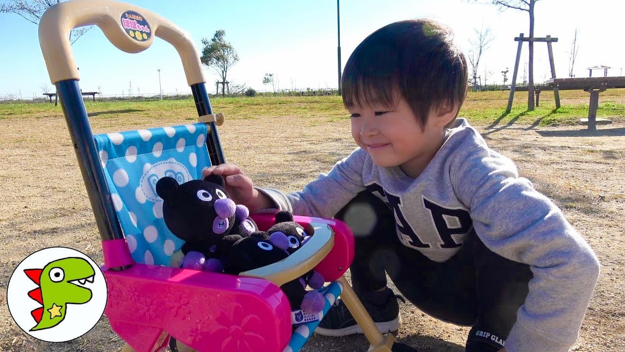 レオくんがあかちゃんのばいきんまんと公園へお散歩に行くよ！ トイキッズ