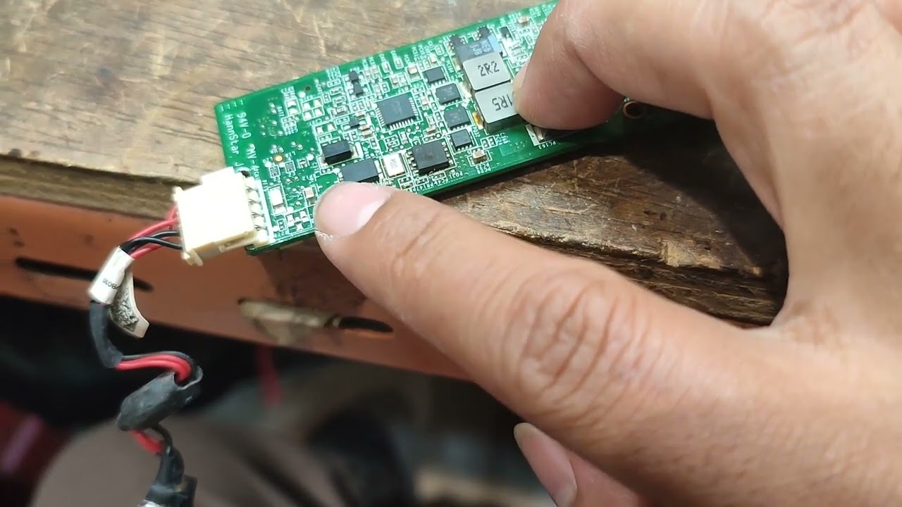 TOSHIBA L735/ L730 HIDUP MESTI LEPAS BATRE / TIDAK MAU NGISI BATRE