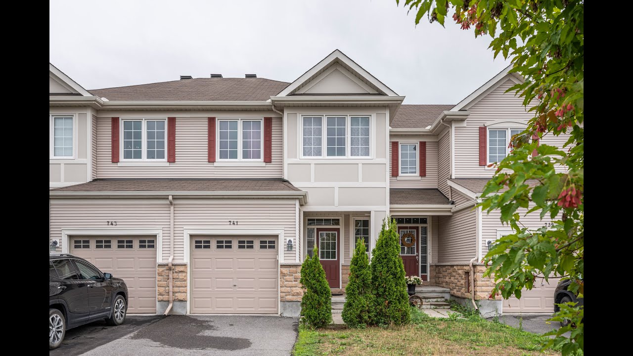 741 Oakglade Avenue - Kanata, Ottawa - rachelhammer.com