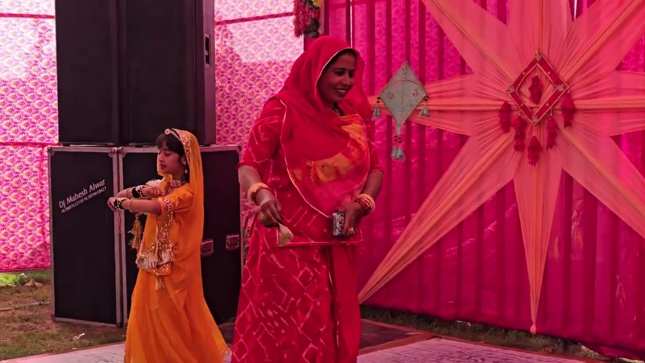 Khamma Ghani.. 😍 Rajasthani Traditional dance 👏👏