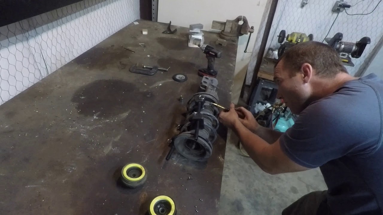 2004 GTO Strut and Strut Mount Removal and Installation