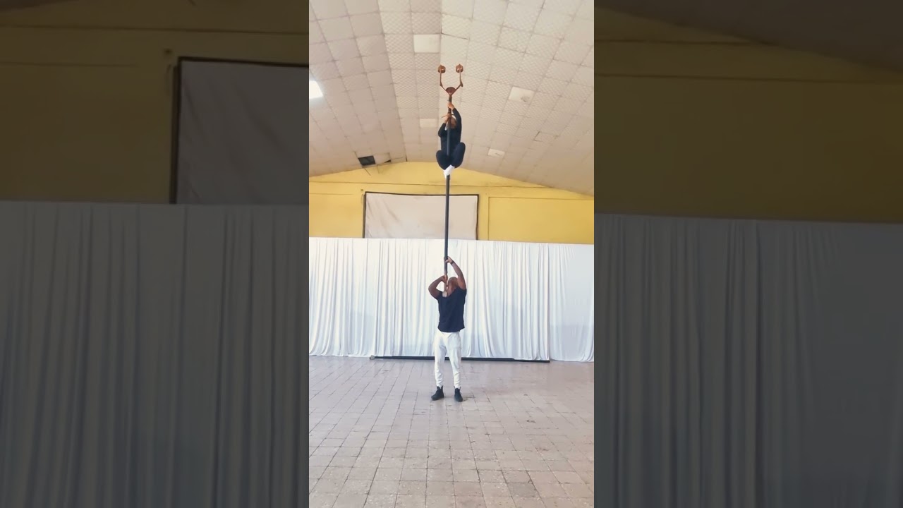 Circous ethio abissnya duo perch performance by meron and brook 