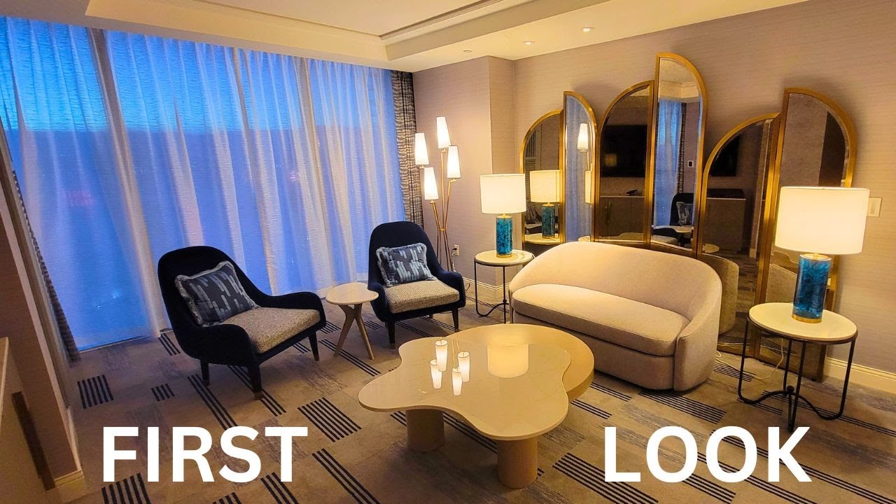 Exclusive Fontainebleau Junior Suite Las Vegas Tour