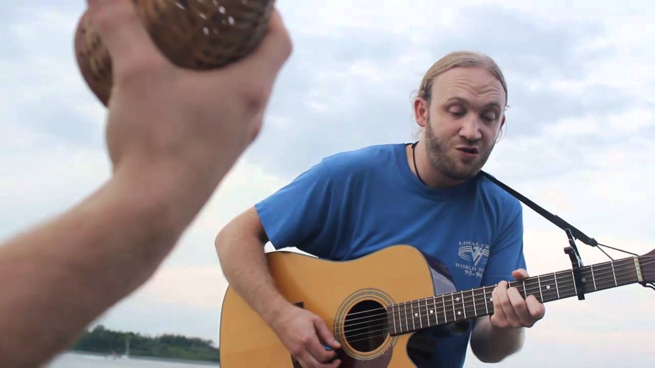 Erik White (covers Tracy Chapman) - Mountain O' Things - Big Old Big One