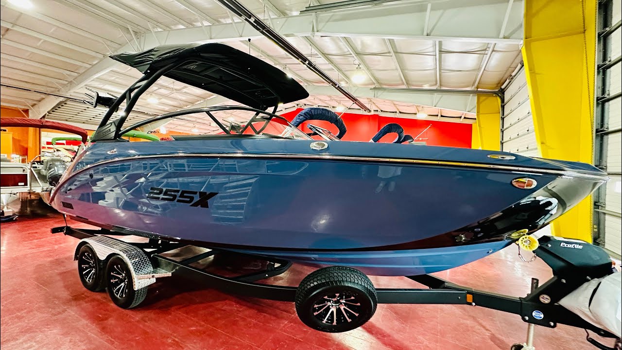 2023 Yamaha 255XD in Slate Blue video walkthrough @ Full Performance Marine